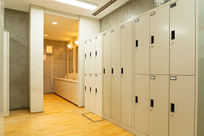 ロッカールーム